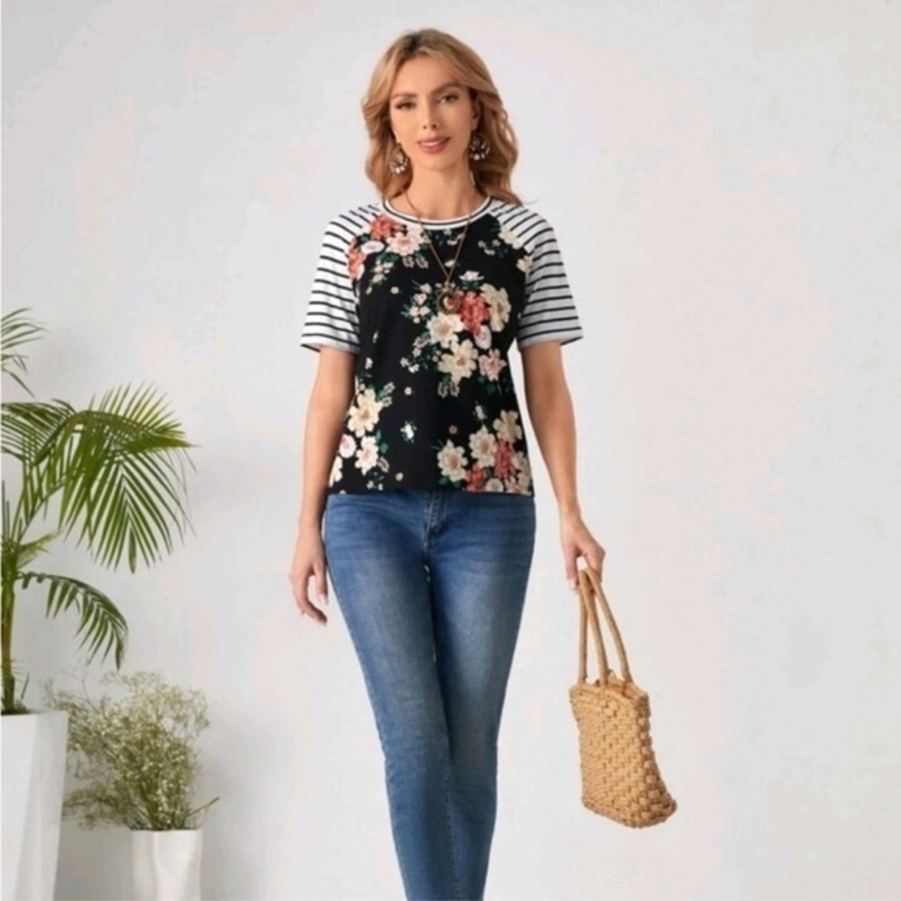 EMERY ROSE Floral & Striped Print Raglan Sleeve Oversized T-shirt‎ Size Small